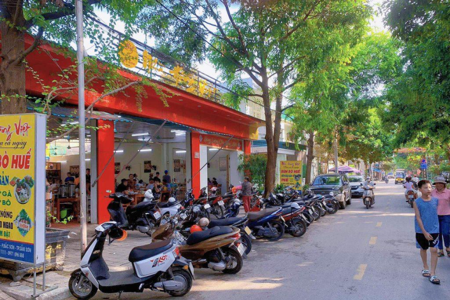 Nhà hàng Việt – điểm đến lý tưởng cho bữa sáng hải sản Sầm Sơn